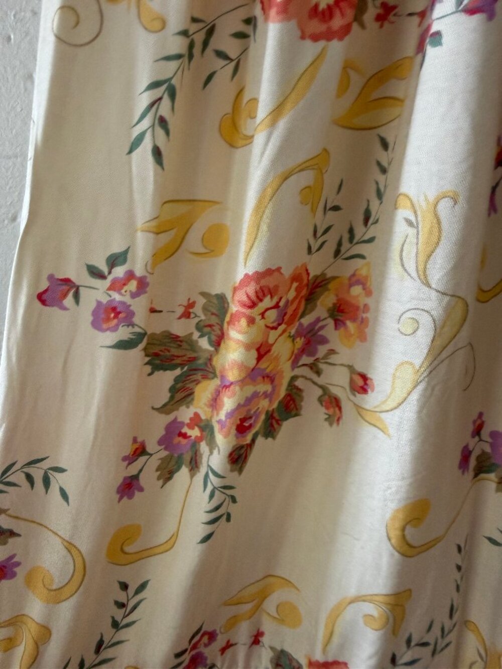 Vintage | Butter Yellow Floral Midi Summer Cottagecore Skirt | Small - Picture 4 of 7